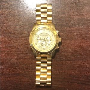 Michael Kors Watch in Gold